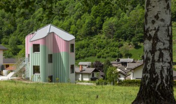 十字型的瑞士屋——再创造的公共艺术