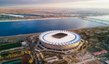 坐落于伏尔加河畔的璀璨钻石——俄罗斯足球体育馆 Volgograd / PI ARENA